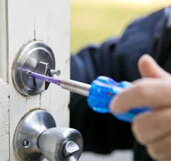 City Locksmith Store Phoenix, AZ 480-612-9221 City Locksmith Store Phoenix, AZ 480-612-9221 - 12-Changing-Locks
